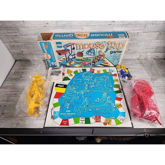 Vintage 1975 Mouse Trap Ideal Board Game - Picture 1 of 6